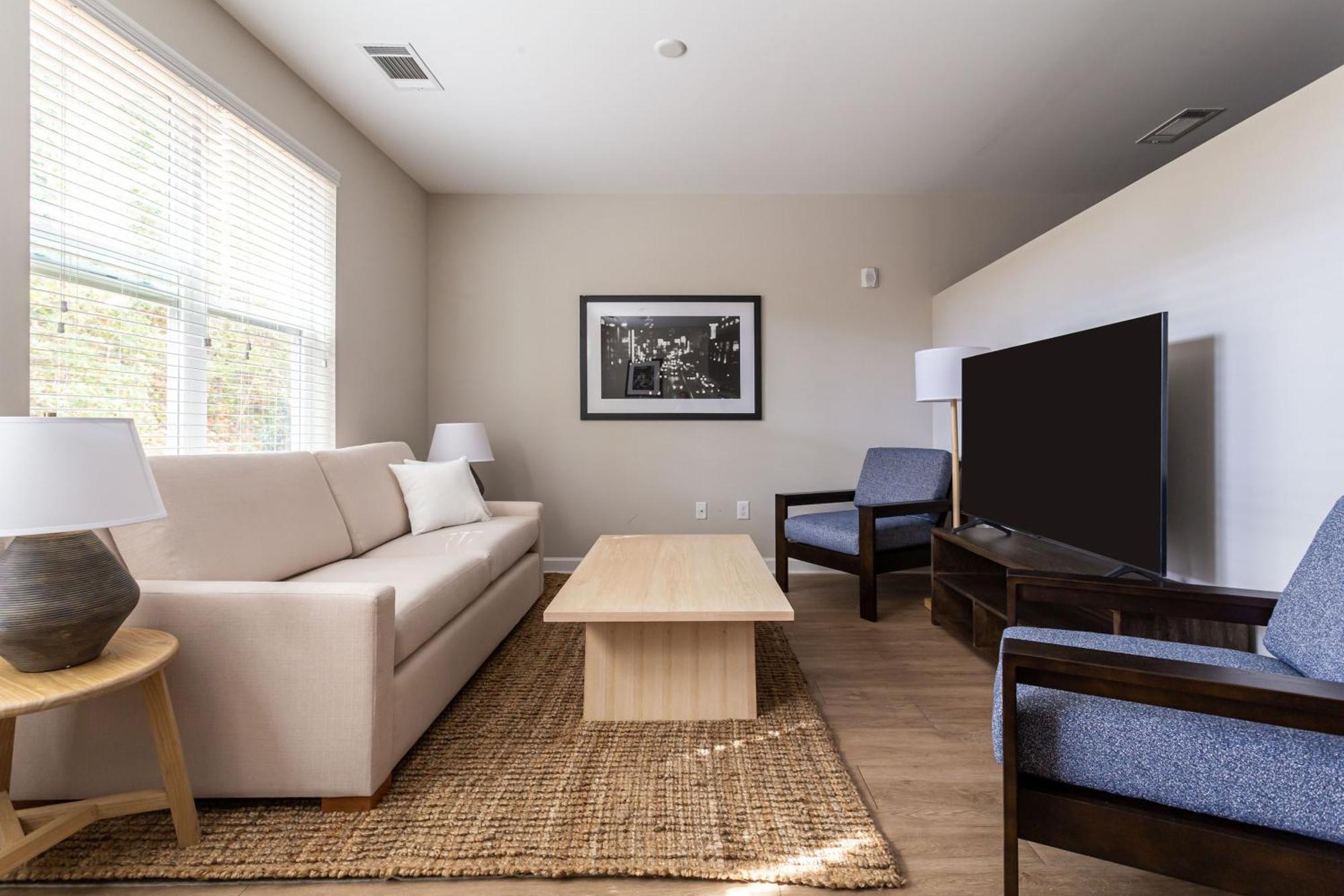 Kasa Freemorewest Charlotte Quarto foto